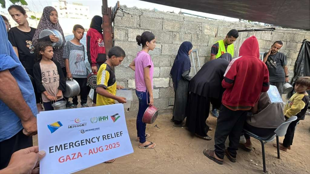 "Merhamet" i tokom augusta priprema obroke za ugroženo stanovništvo u Gazi