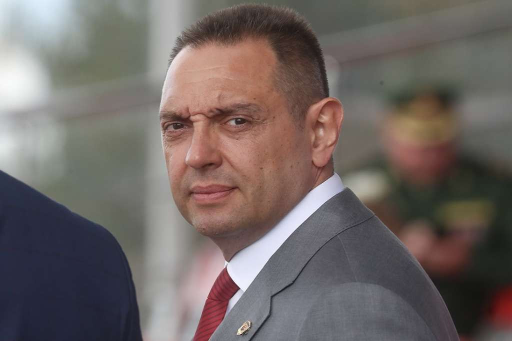 Vulin ipak došao u Prebilovce: Nije dobro da se jedna država pokazuje samo u zabranama