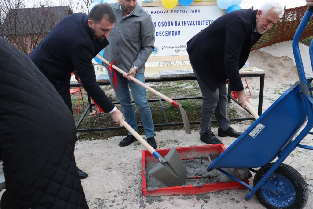 U Hadžićima postavljen kamen temeljac za rekreativni park namijenjen osobama s invaliditetom