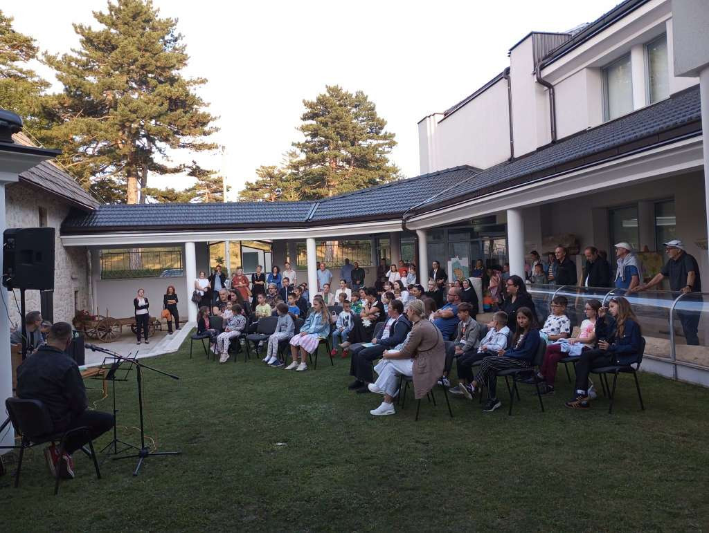 U okviru Livanjskog kulturnog ljeta promovirana slikovnica "Maštar" uz kreativnu radionicu za djecu