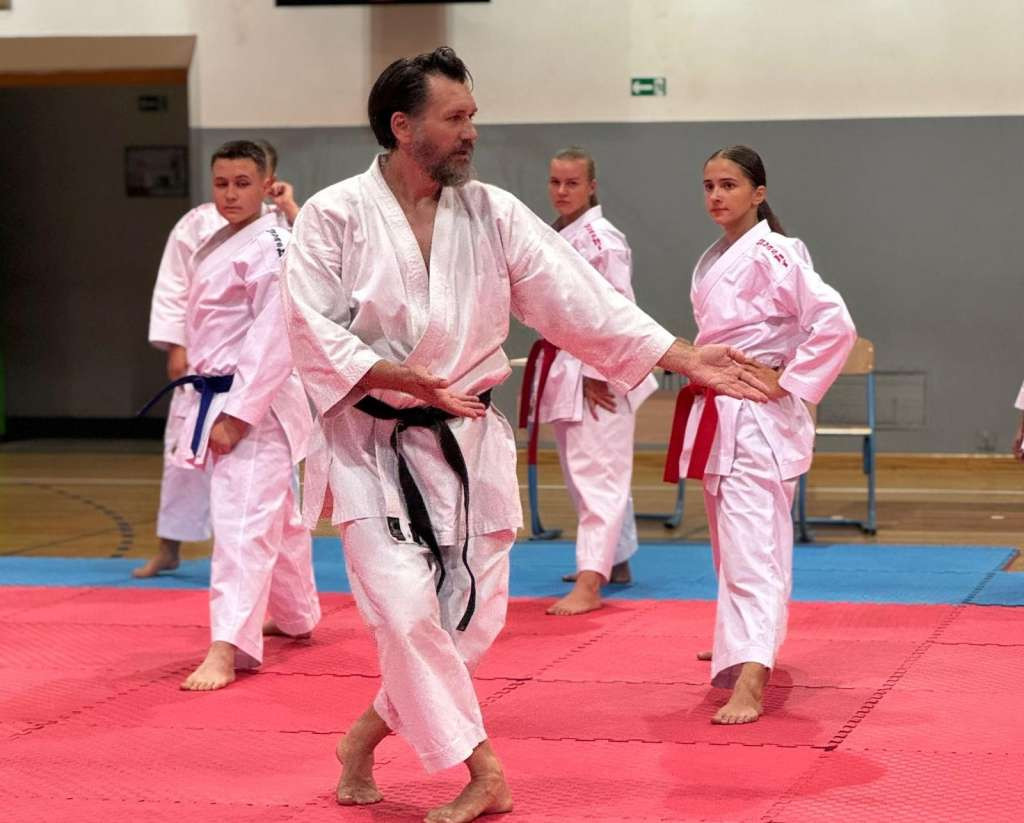 Karate majstori Porobić i Omerdić održali predavanje mladim karatistima u Tuzli