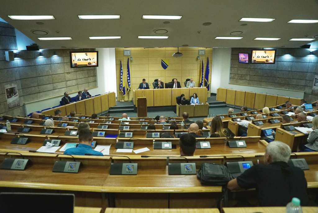 Završena sjednica Doma naroda, povučene tri zadnje tačke dnevnog reda