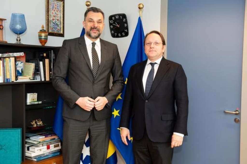 Konaković nakon sastanka s Varhelyijem: U Bruxellesu ne kriju zadovoljstvo dosad učinjenim i traže da proces dovedemo do kraja