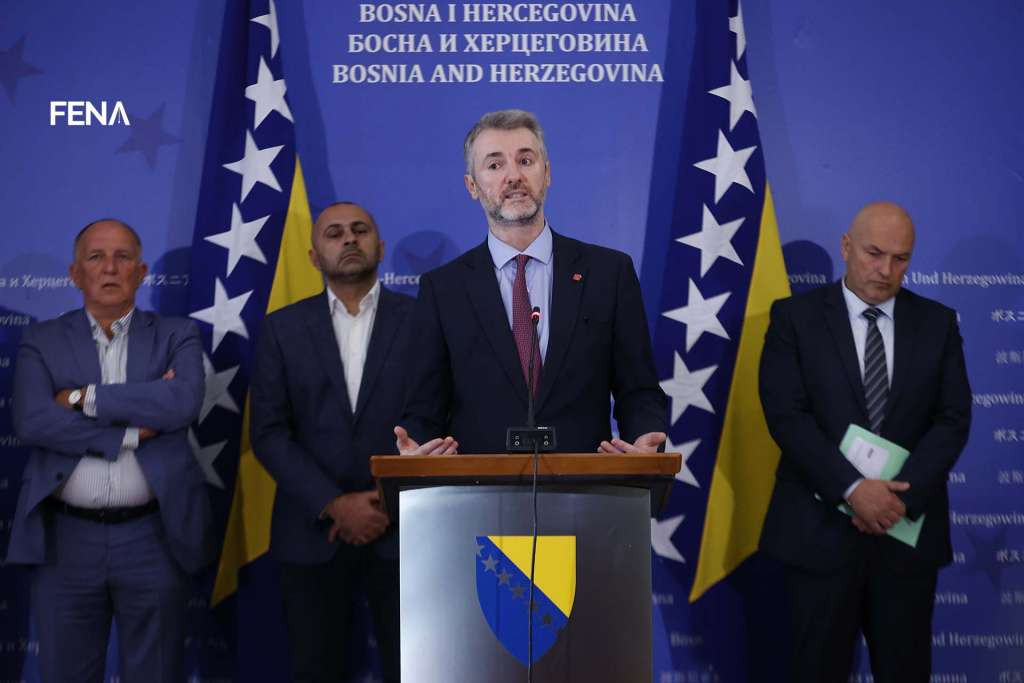 Forto: Predložit ćemo Vijeću ministara proglašenje moratorija na taksu za odlazećeg putnika