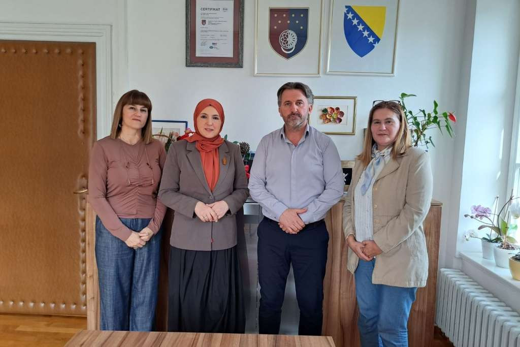 Ministarstvo za odgoj i obrazovanje KS i Olimpijski bazen Otoka potvrdili nastavak 'Škole plivanja'