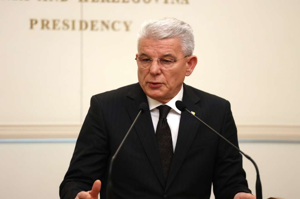 Džaferović: Ako NATO čvrsto reagira, neće biti sukoba u BiH i regionu