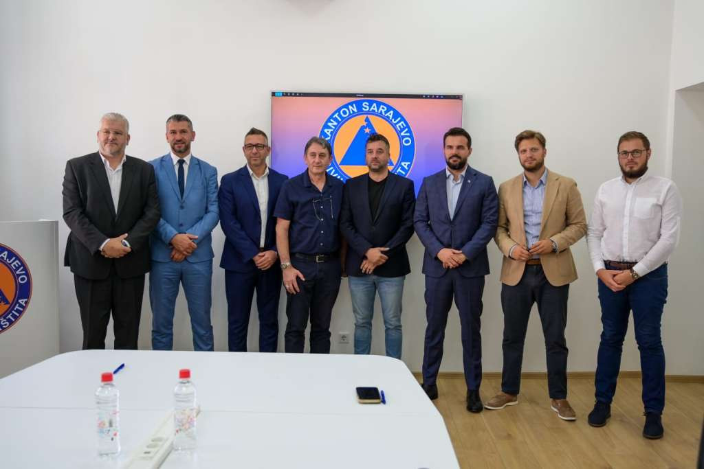 Nastavak ulaganja u opremu Civilnoj zaštiti i informacija o klizištu u Istočnom Starom Gradu