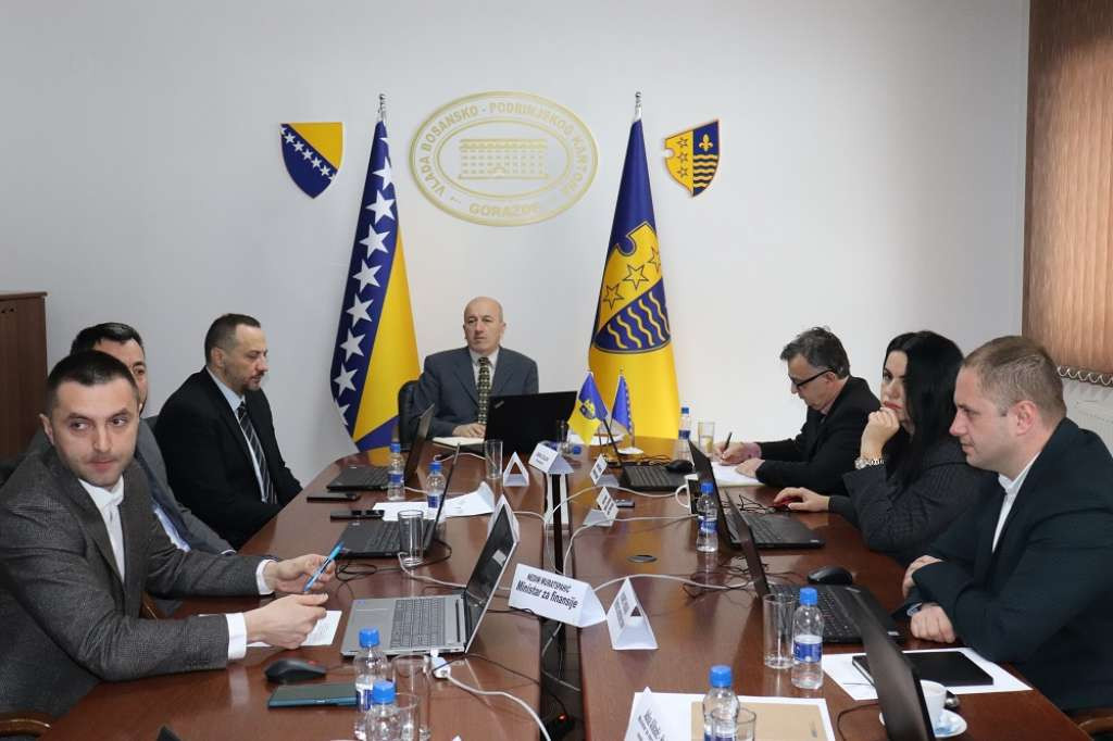 Vlada BPK Goražde sufinansira nabavku ogrijeva za penzionere