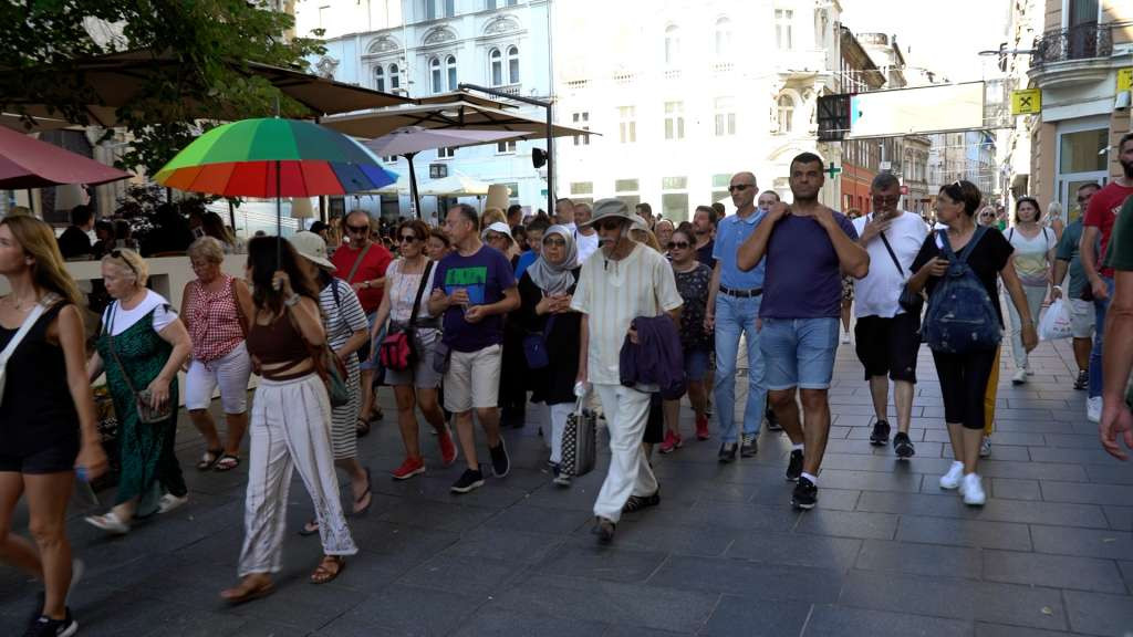 Sarajevo 'preplavili' turisti iz regije i svijeta