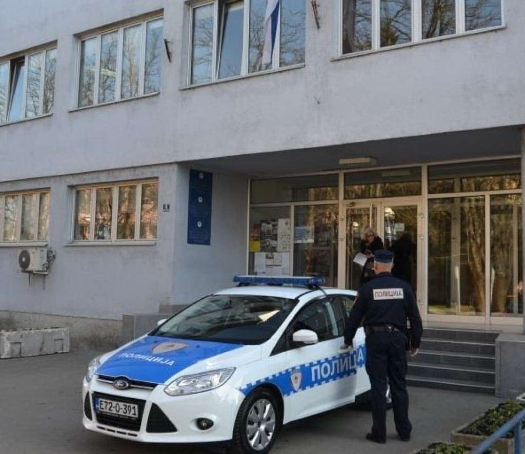 Prijedor - Počela kampanja 'Registruj oružje bez sankcije'