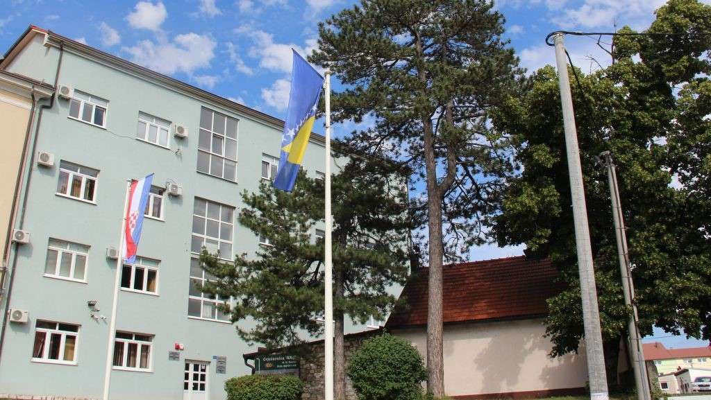Potvrđena optužnica protiv 47-godišnjaka zbog napada na suprugu