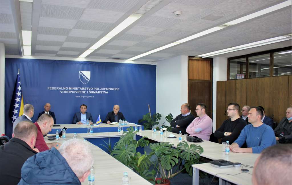 Dedić i poljoprivrednici za hitno usvajanje budžeta za 2022.