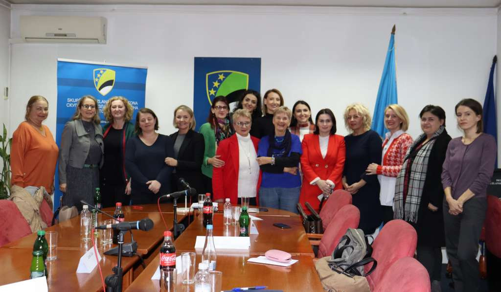 U Tuzli sastanak o temi 'Prevencija i adekvatan odgovor na rodno zasnovano nasilje'