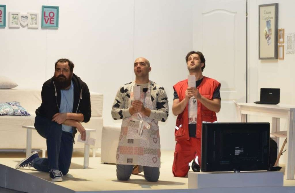 Na sceni Narodnog pozorišta Mostar komedija "Ne igraj na Engleze"