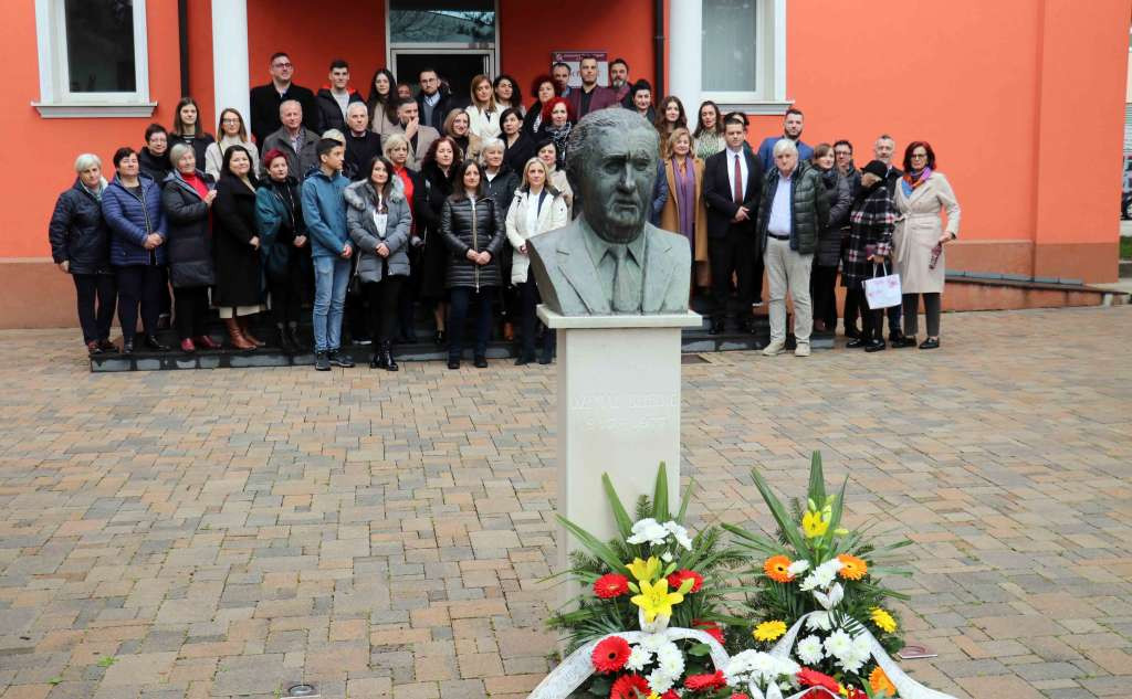 Dodjelom diploma završen program obilježavanja 47. godišnjice Univerziteta 'Džemal Bijedić'