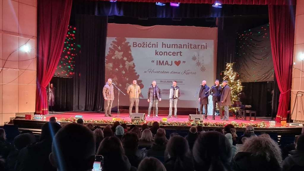 U Kupresu održan Božićni humanitarni koncert „Imaj srce“