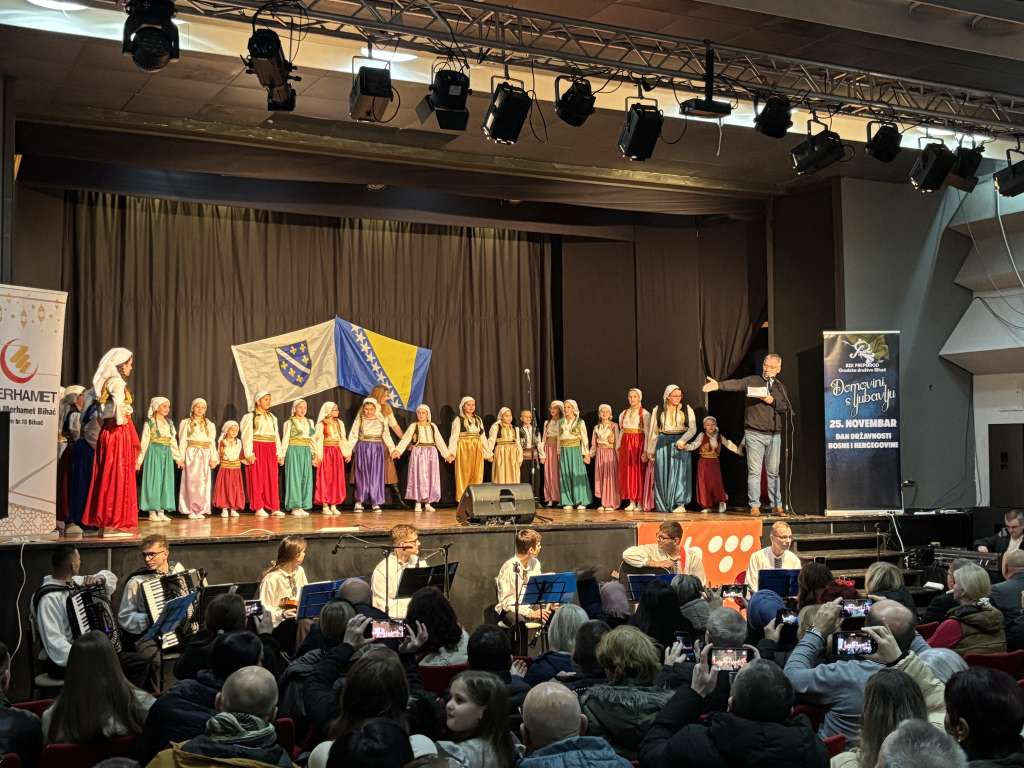 BZK Bihać i Merhamet Bihać obilježili Dan državnosti svečanim koncertom