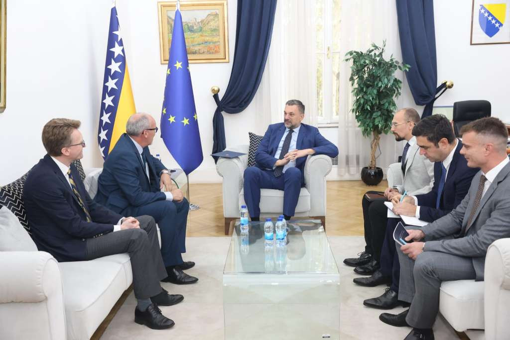Konaković primio u nastupnu posjetu ambasadora Švicarske Derighettija