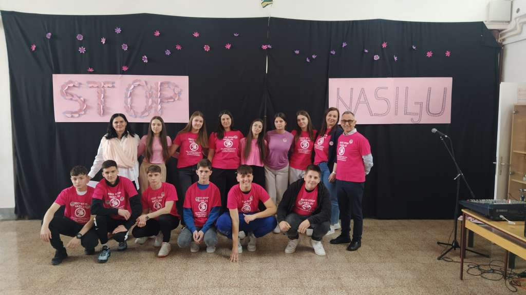 Dan ružičastih majica u OŠ Bijela: Širimo ljubav, a ne nasilje