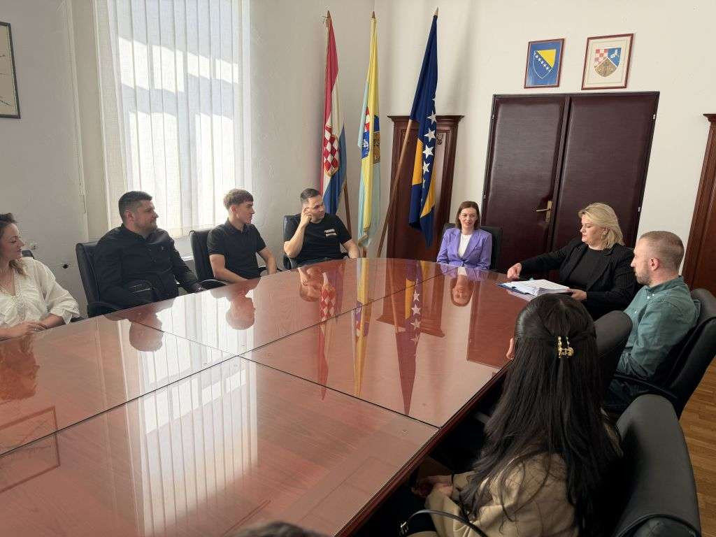 Čapljina potpisala ugovore s 18 pripravnika u okviru programa zapošljavanja mladih