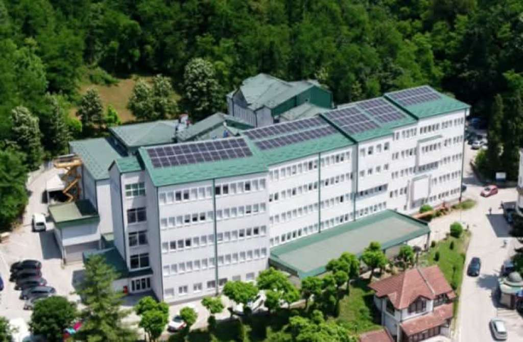 Opća bolnica Tešanj dobila solarnu elektranu ukupne instalisane snage 75 KW