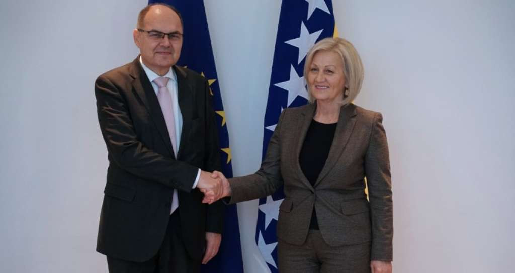 Schmidt razgovarao s Krišto o aktuelnoj političkoj situaciji i reformskim prioritetima