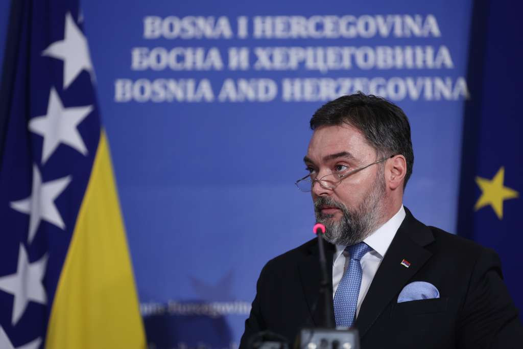 Košarac: Reformsku agendu smo usvojili zato što je Dodik to rekao