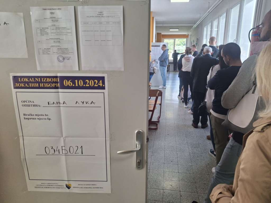 Do 15 sati u Banjoj Luci glasalo 41,95 odsto birača, oko 0,50 odsto manje nego 2022.
