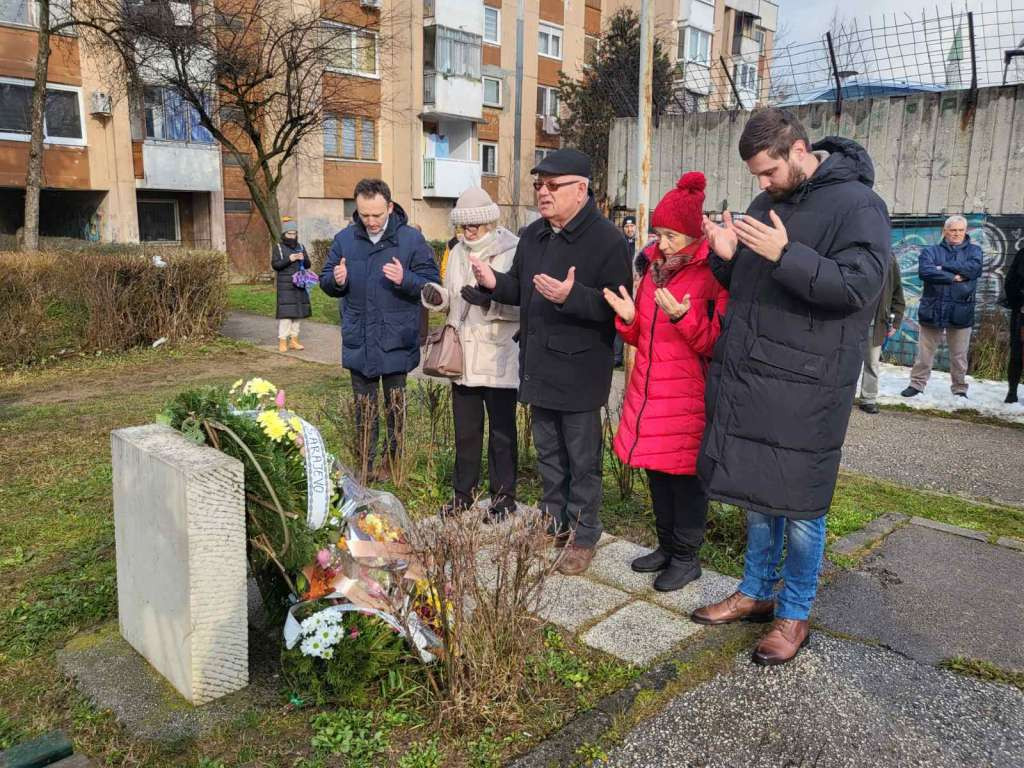 Obilježena 29. godišnjica masakra u Ulici Oslobodilaca Sarajeva na Dobrinji