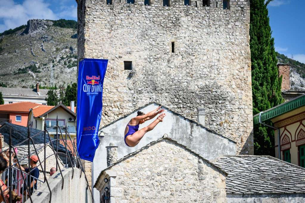 Meili Carpenter pripala čast da prva skoči sa Starog mosta