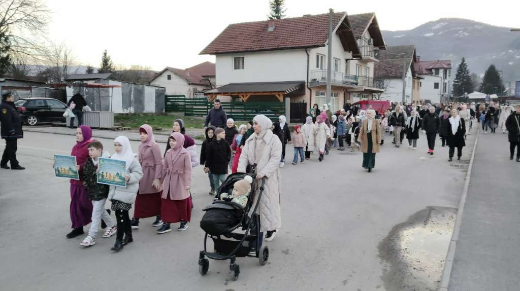 Ramazanski vozić i vatromet povodom početka ramazana u Goraždu