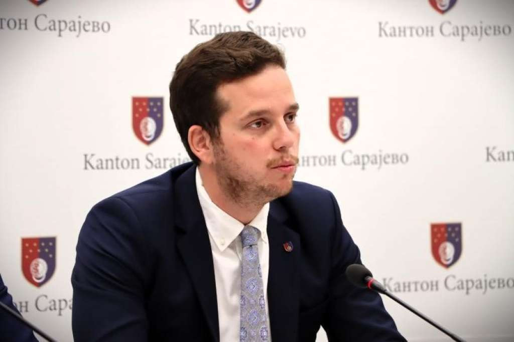 Premijer Uk ponudio pomoć Kantona Sarajevo Crnoj Gori u gašenju požara