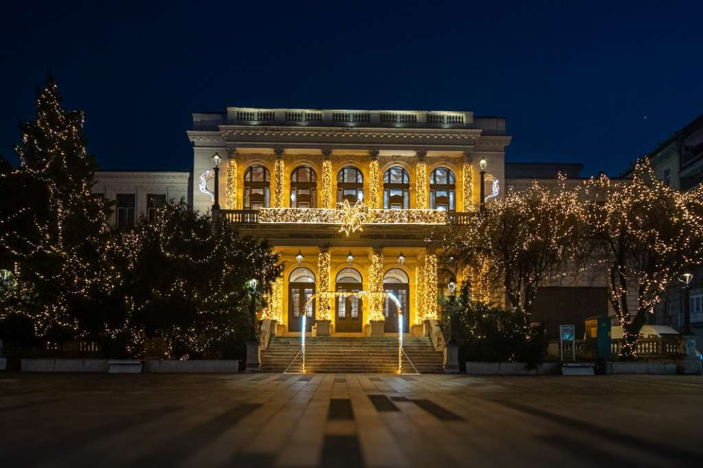 Novogodišnja čarolija u Narodnom pozorištu Sarajevo: Baletne, dramske i operne predstave