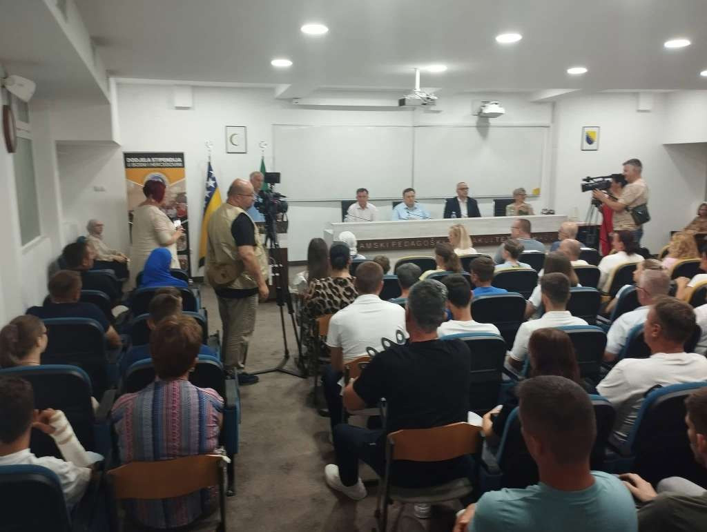Humanitarni fond Atlanta dodijelio 70 stipendija studentima i učenicima iz Krajine i Posavine