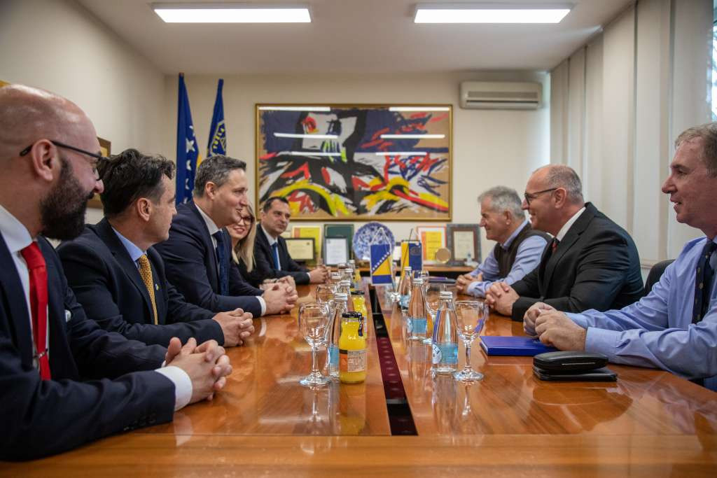 Bećirović i Lugavić razgovarali o prioritetima Gradske uprave Tuzla