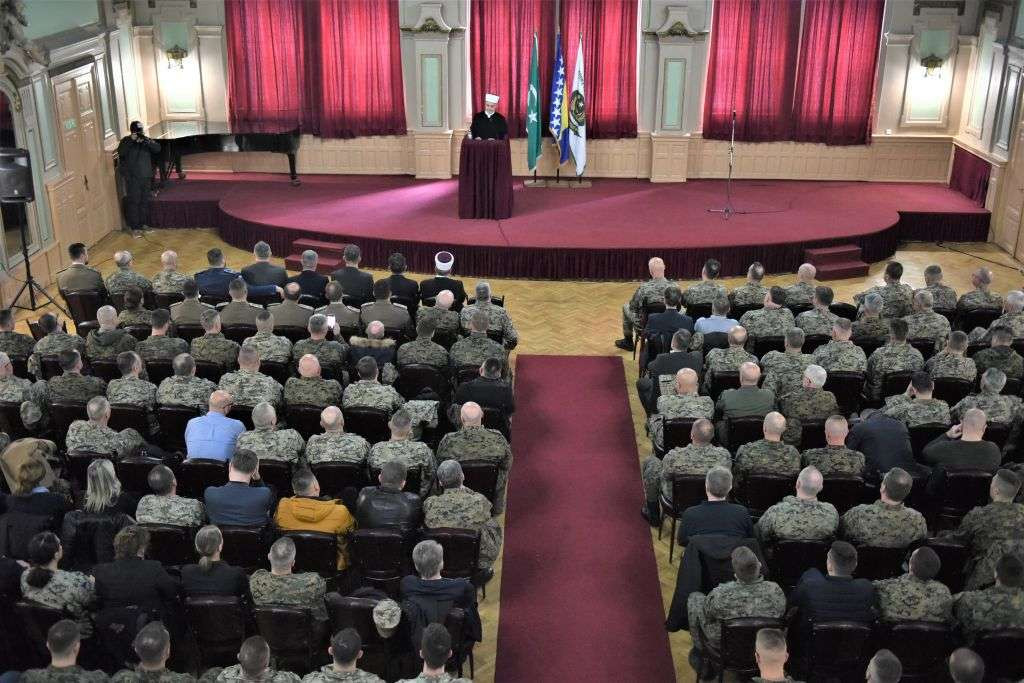 Reis Kavazović održao tradicionalno predramazansko predavanje za pripadnike MOBiH i OSBiH