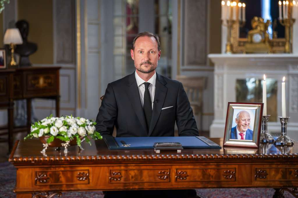 Novi norveški kralj Haakon VIII odao počast ocu: "Slijedit ću vlastiti put"