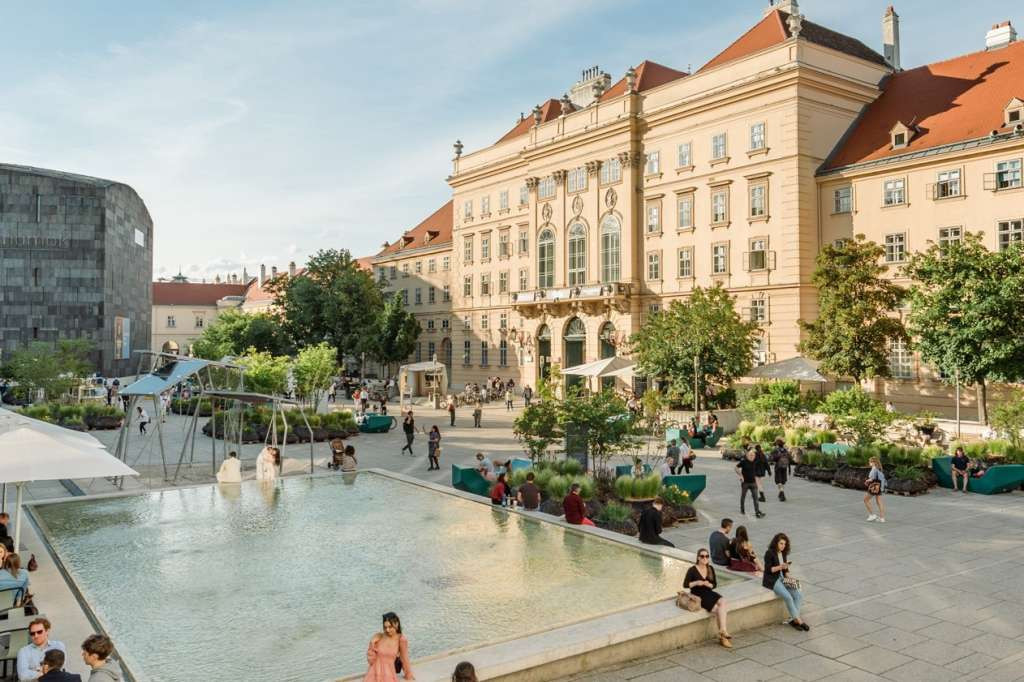 'Awake' Šejle Kamerić: Jednovečernja javna svjetlosna instalacija u srcu Beča