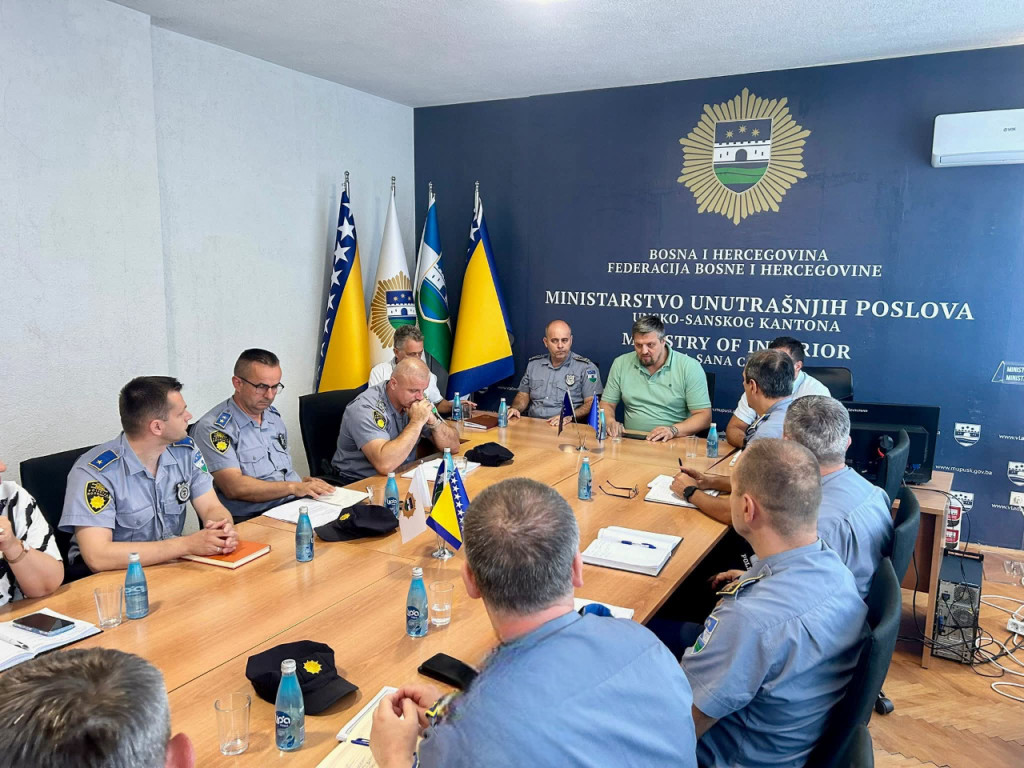 Koordinacija između institucija ključna za unapređenje cestovne sigurnosti u USK-u