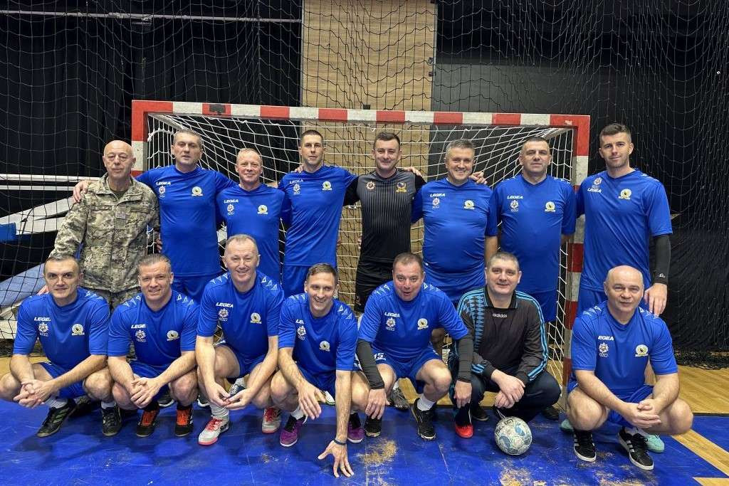 Nogometne legende BiH odigrale revijalnu futsal utakmicu sa selekcijom Ministarstva odbrane i OS BiH