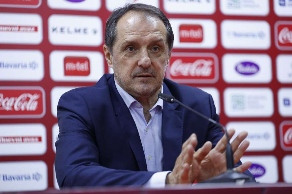 Hadžibegić: Zadovoljan sam igrom i pobjedom, ali moramo spustiti euforiju