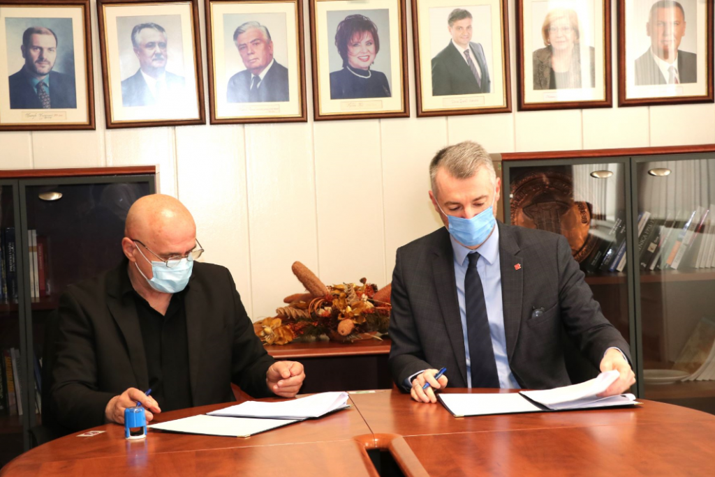 Forto potpisao ugovor sa Sindikatom: Nakon 15 godina povećane plate radnicima u komunalnom sektoru