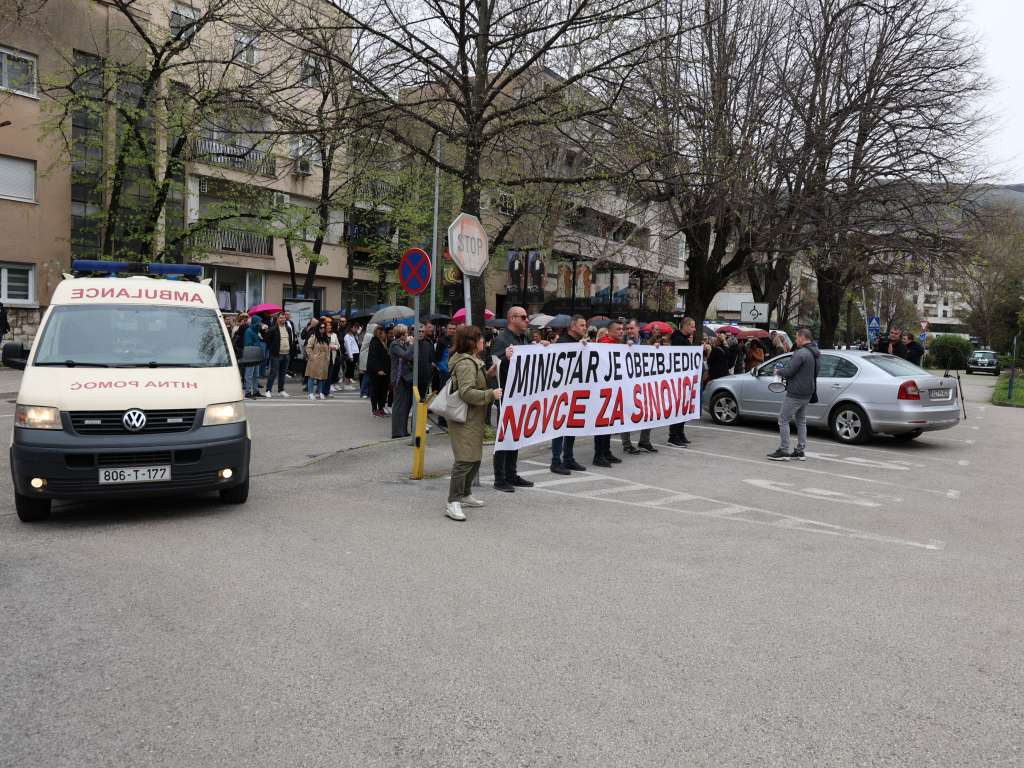 Sud ukinuo zabranu štrajka, zdravstveni radnici HNK-a najavljuju najmasovniji protest do sada
