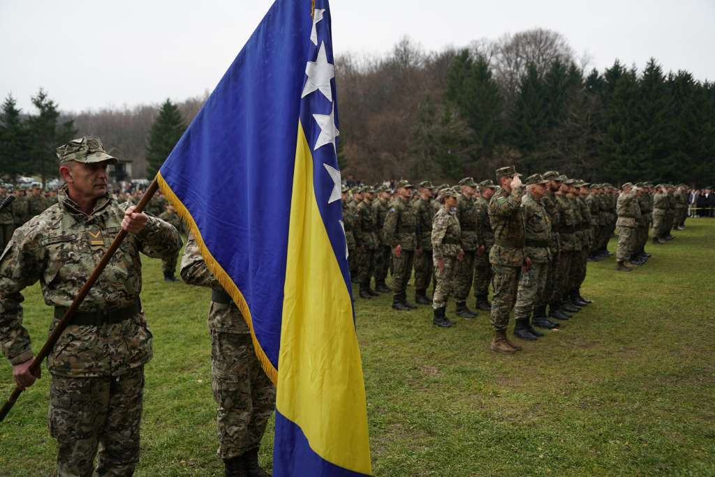Oružane snage BiH obilježavaju 20. godišnjicu svečanim programom u kasarni Rajlovac