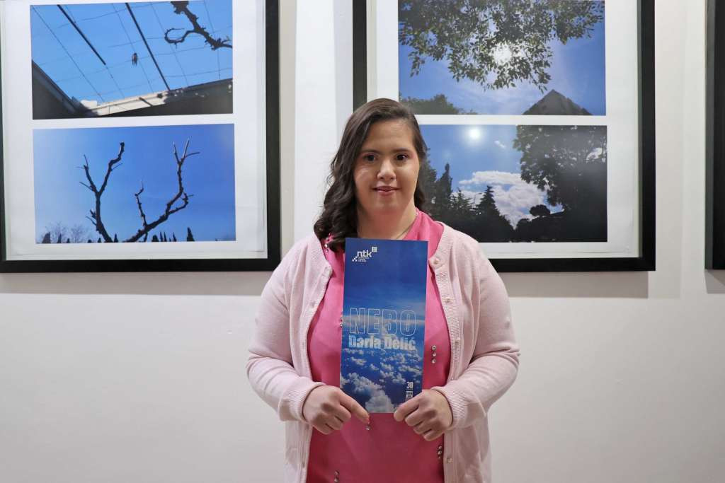 Napretkov tjedan kulture: Izložbom fotografija obilježen Svjetski dan osoba s Down sindromom