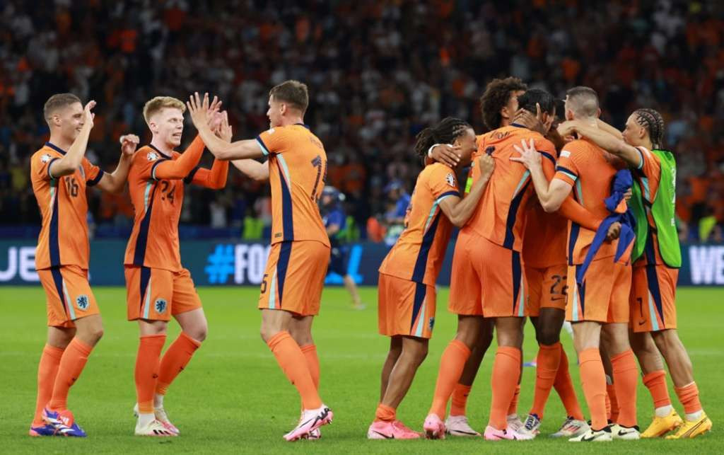 Van de Ven očekuje da će polufinale Eura protiv Engleske biti okršaj u stilu Premijer lige