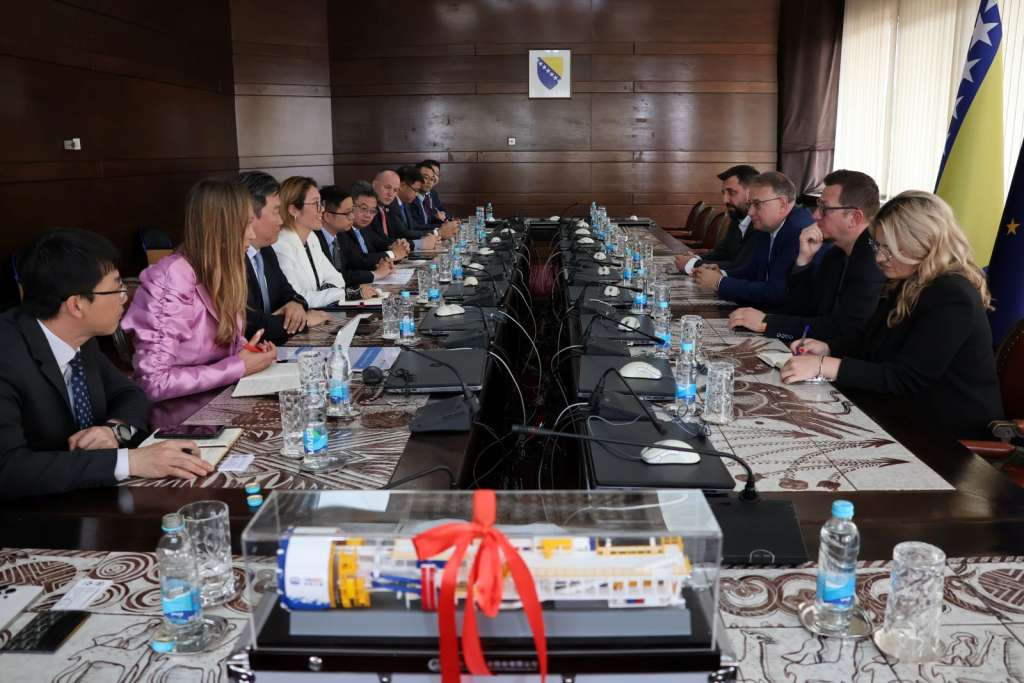 Nikšić sa delegacijom Kinesko-evropskog udruženja: U fokusu brze ceste i autocesta na koridoru Vc