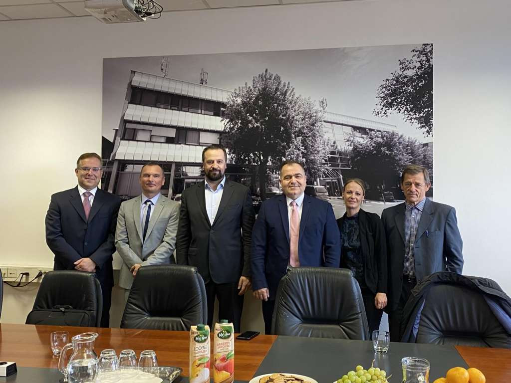 Broj izdatih radnih dozvola bh. radnicima u Sloveniji bilježi blagi rast