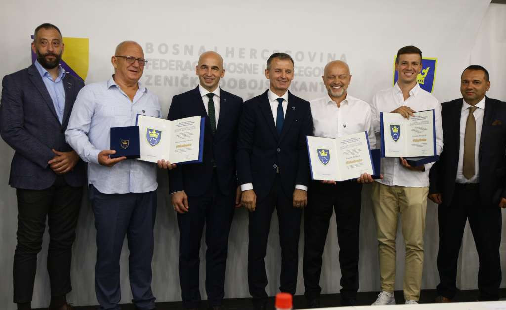 Dan ZDK-a obilježen odavanjem počasti poginulim borcima, svečanom sjednicom i dodjelom Plaketa