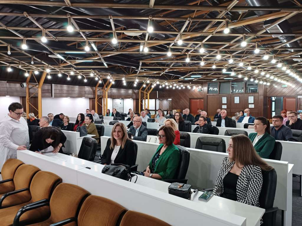 Vlada ZDK usvojila Odluku o privremenom finansiranju Službe za zapošljavanje ZDK